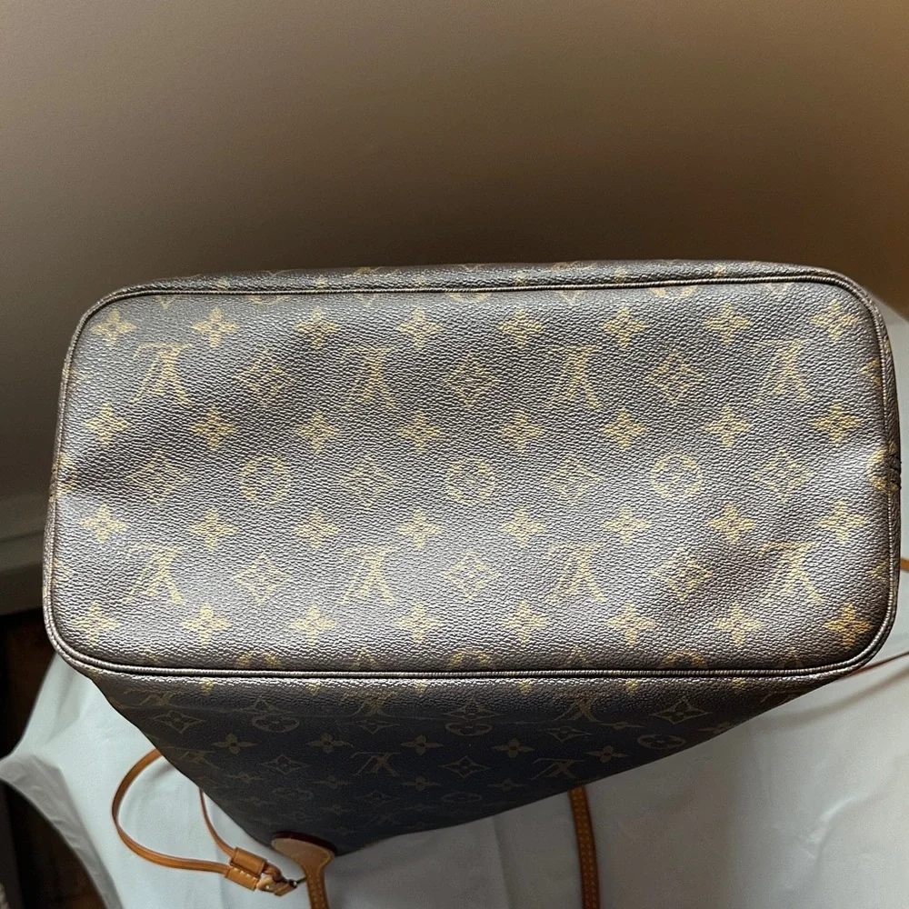 Louis Vuitton Dark Brown Monogram Tote size MM Very good condition with tags - Picture 9 of 16